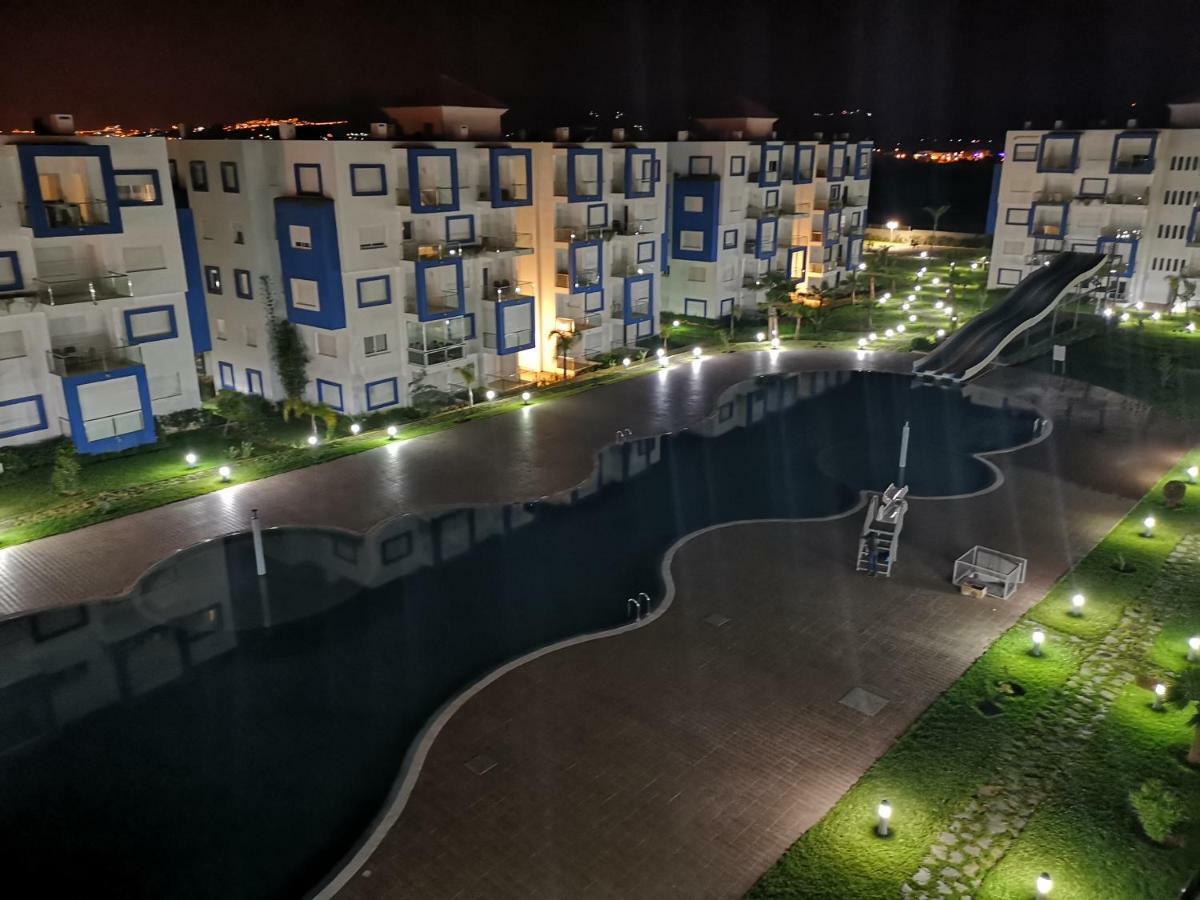 Kariat Cabo - Appartement Charmant, Climatise Avec Vue Piscine Cabo Negro Εξωτερικό φωτογραφία